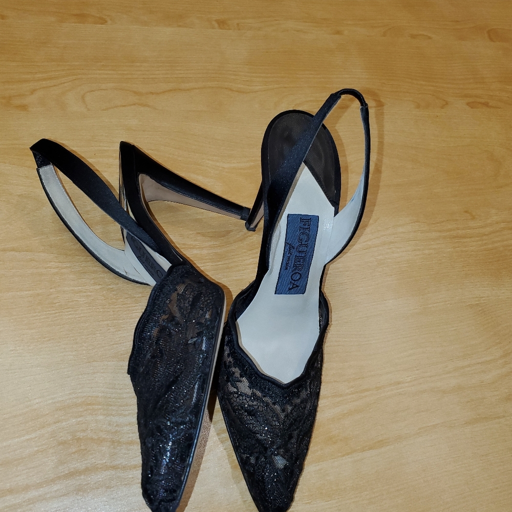 Shoe